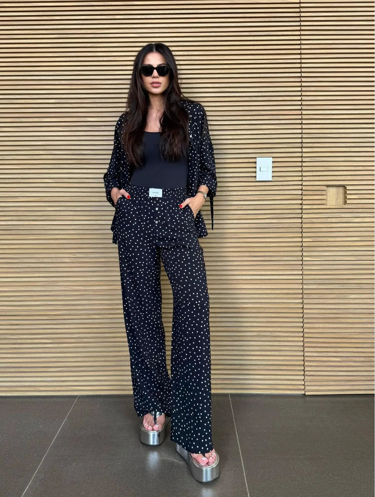 Conjunto Cloude Liana Preto Poá