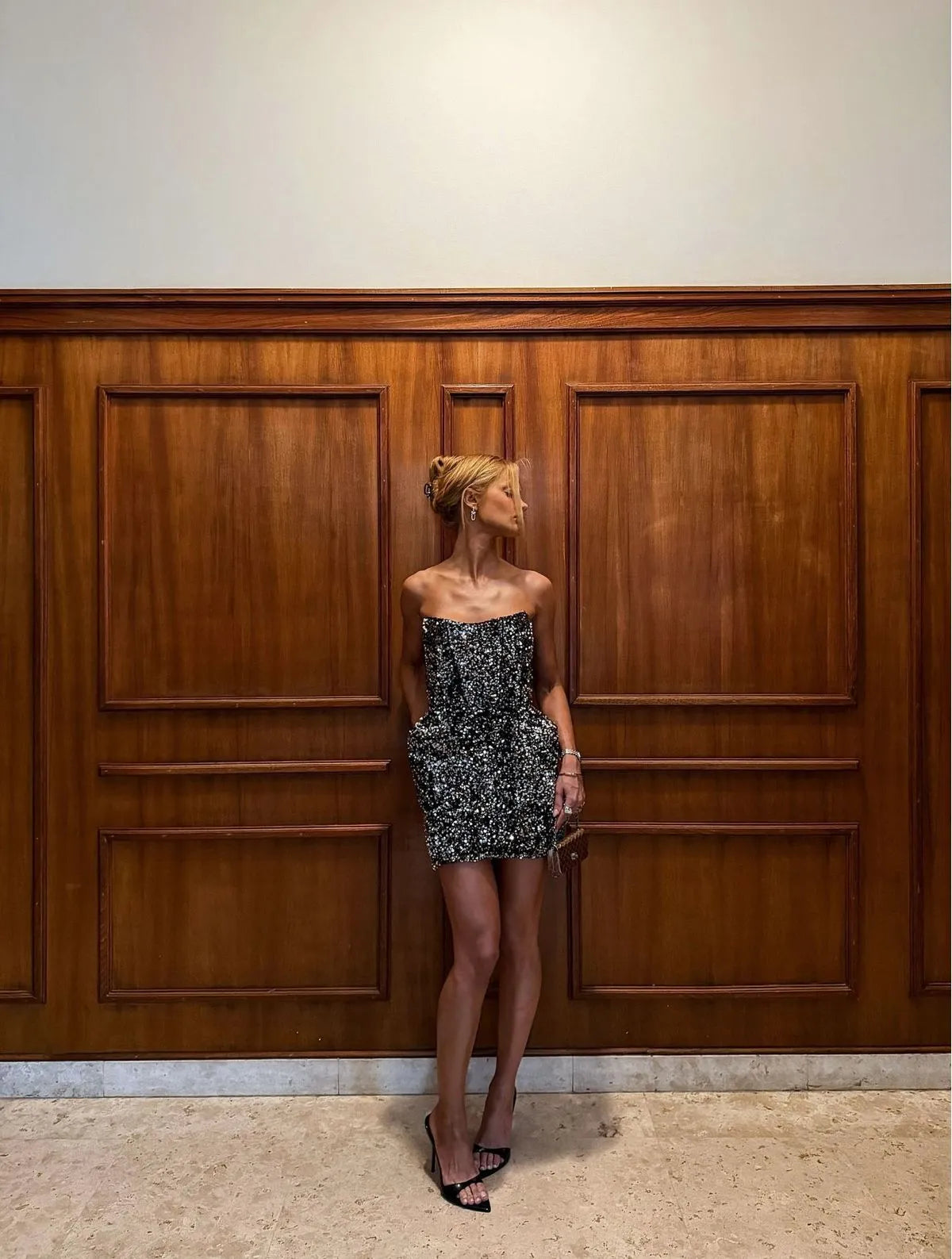VESTIDO CLOUDE KAYLA PRATA