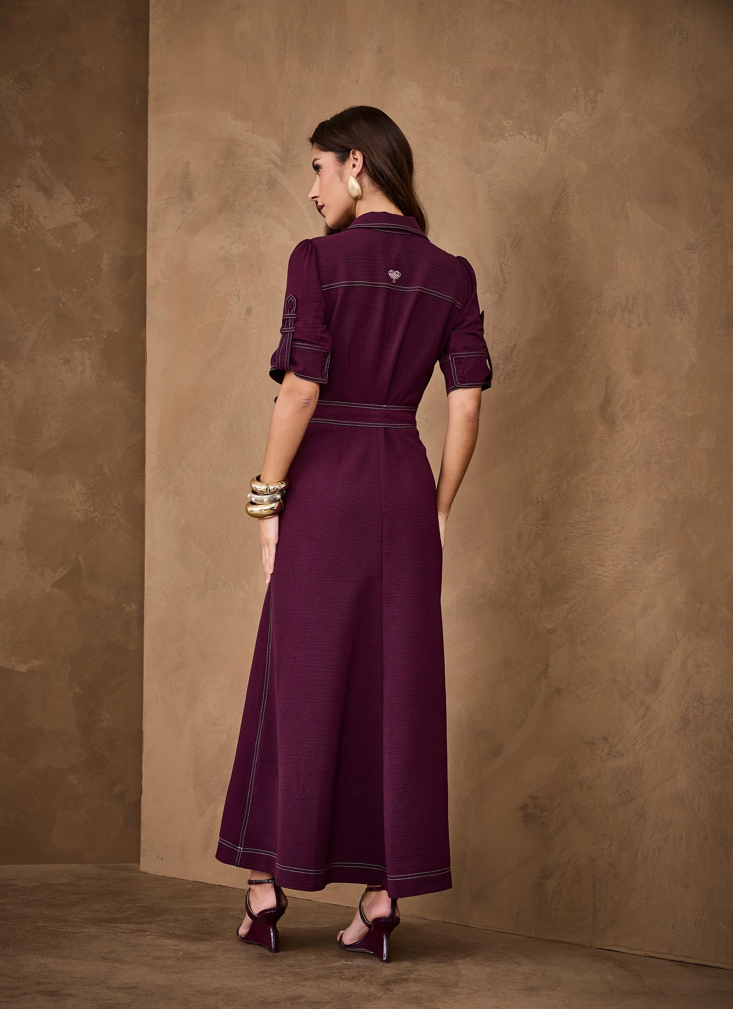 VESTIDO ARTSY MIDI FLORA BETERRABA