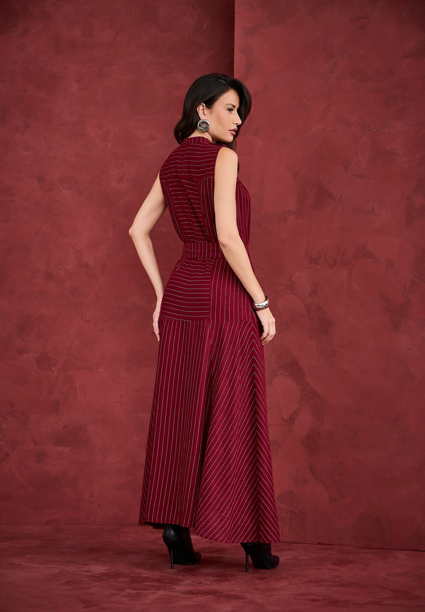 VESTIDO ARTSY LONGO ANITA MARSALA
