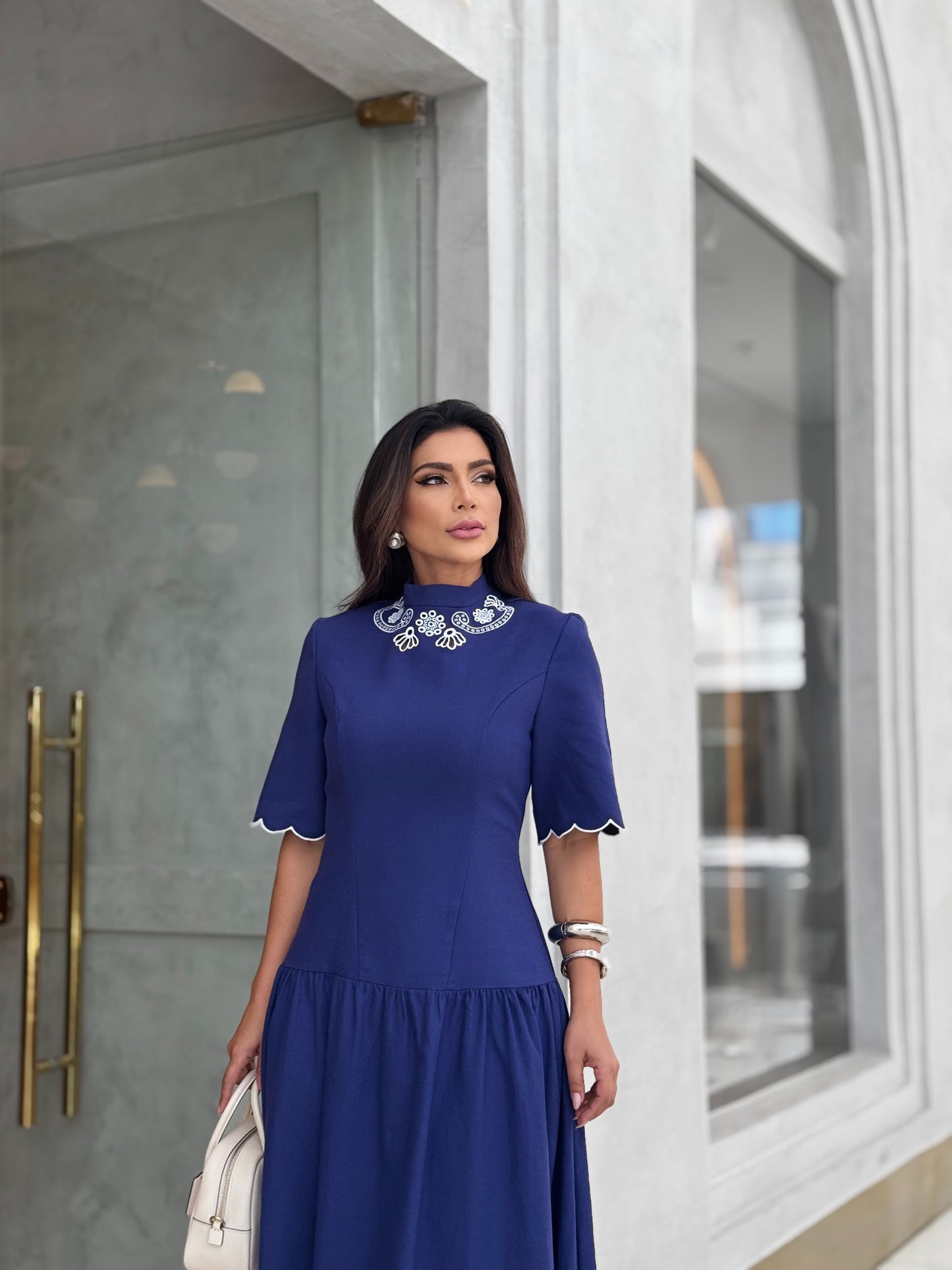 Vestido Amarante Midi Bordado Azul