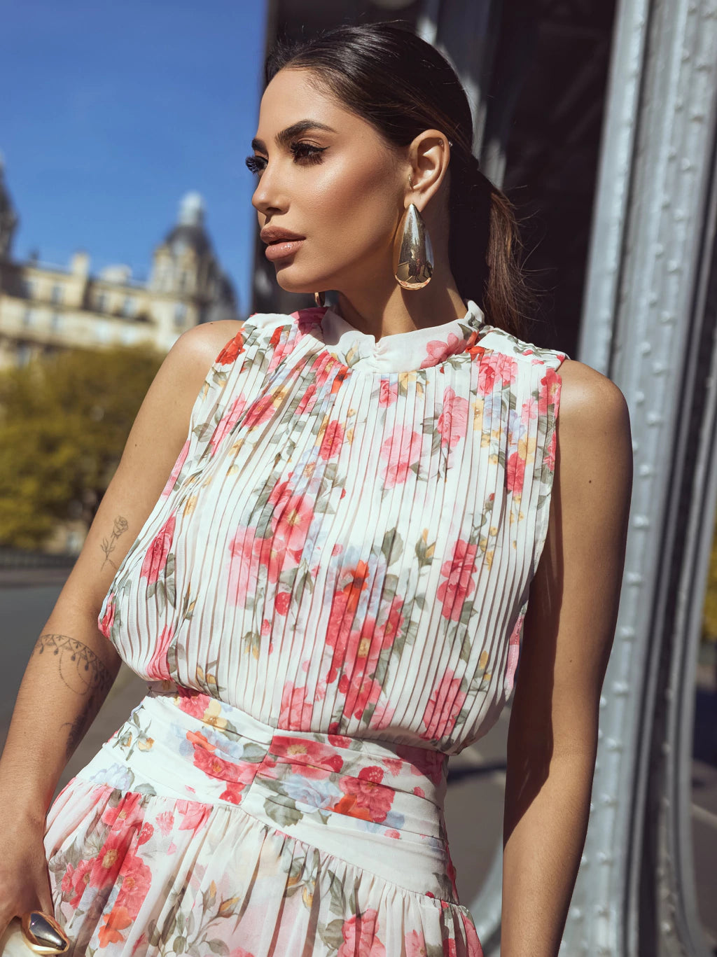 Vestido luzia fazzolli chiffon estam. Em camadas flor