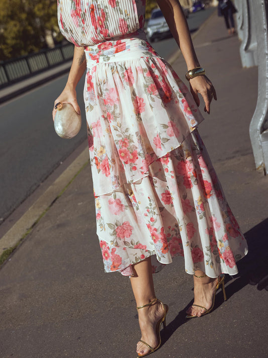 Vestido luzia fazzolli chiffon estam. Em camadas flor