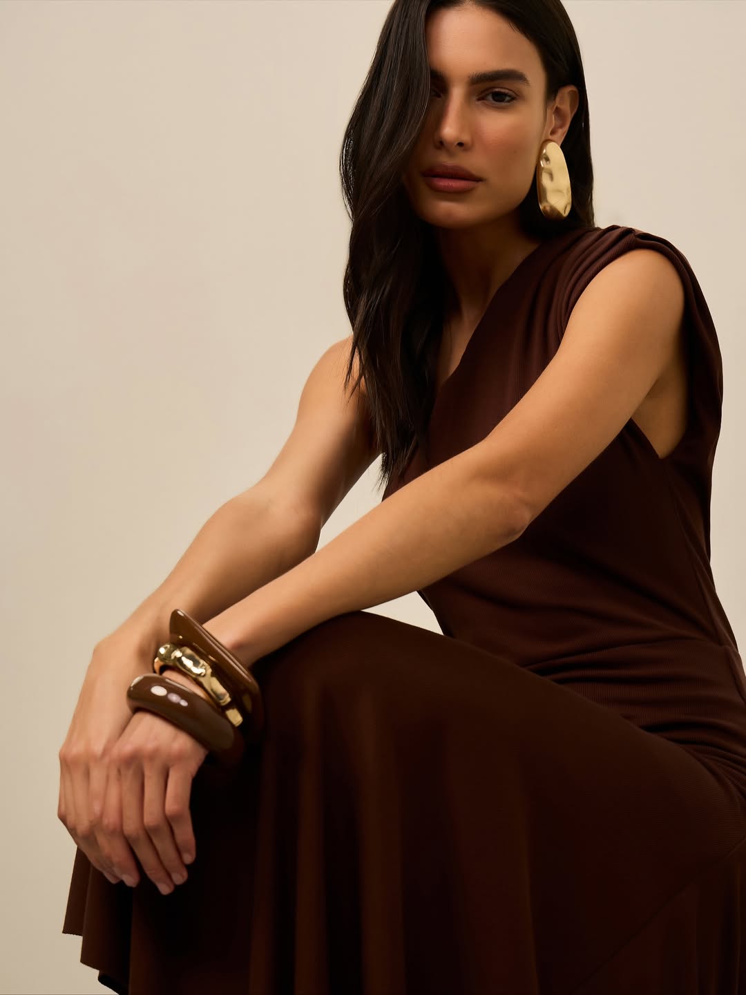 VESTIDO MARROM MALHA ASSIMETRICO