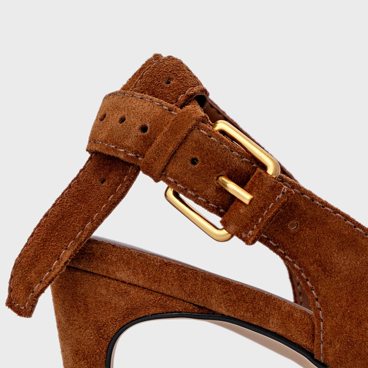 SCARPIN CARRANO SLINGBACK SALTO F COURO SUEDE