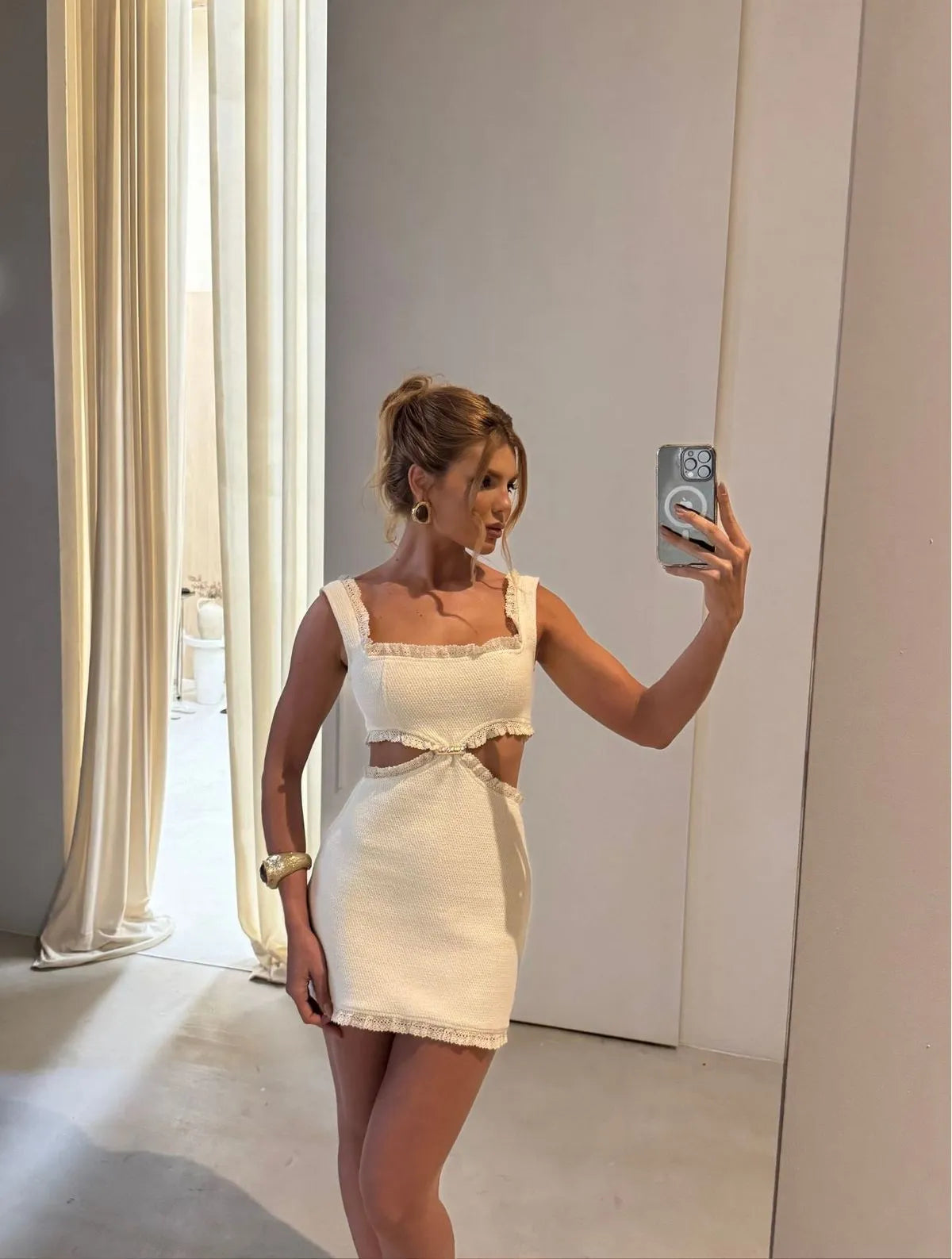 VESTIDO CLOUDE BEATRIS CRU