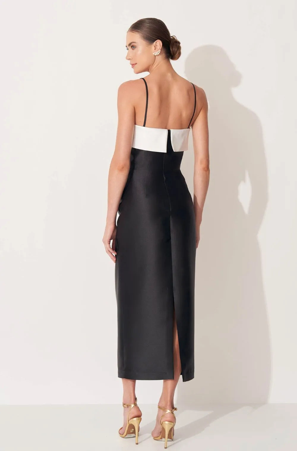 VESTIDO DPSCO MIDI ELIS PRETO E BRANCO