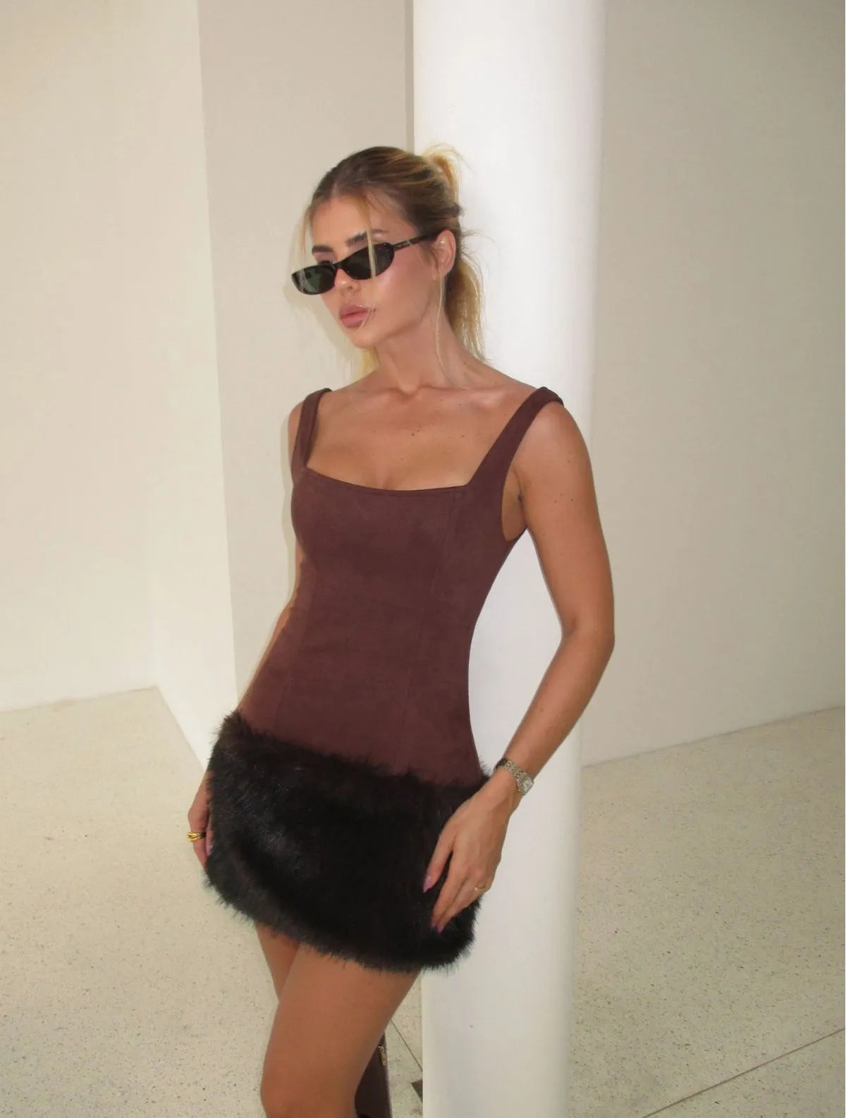 VESTIDO CLOUDE LIA MARROM