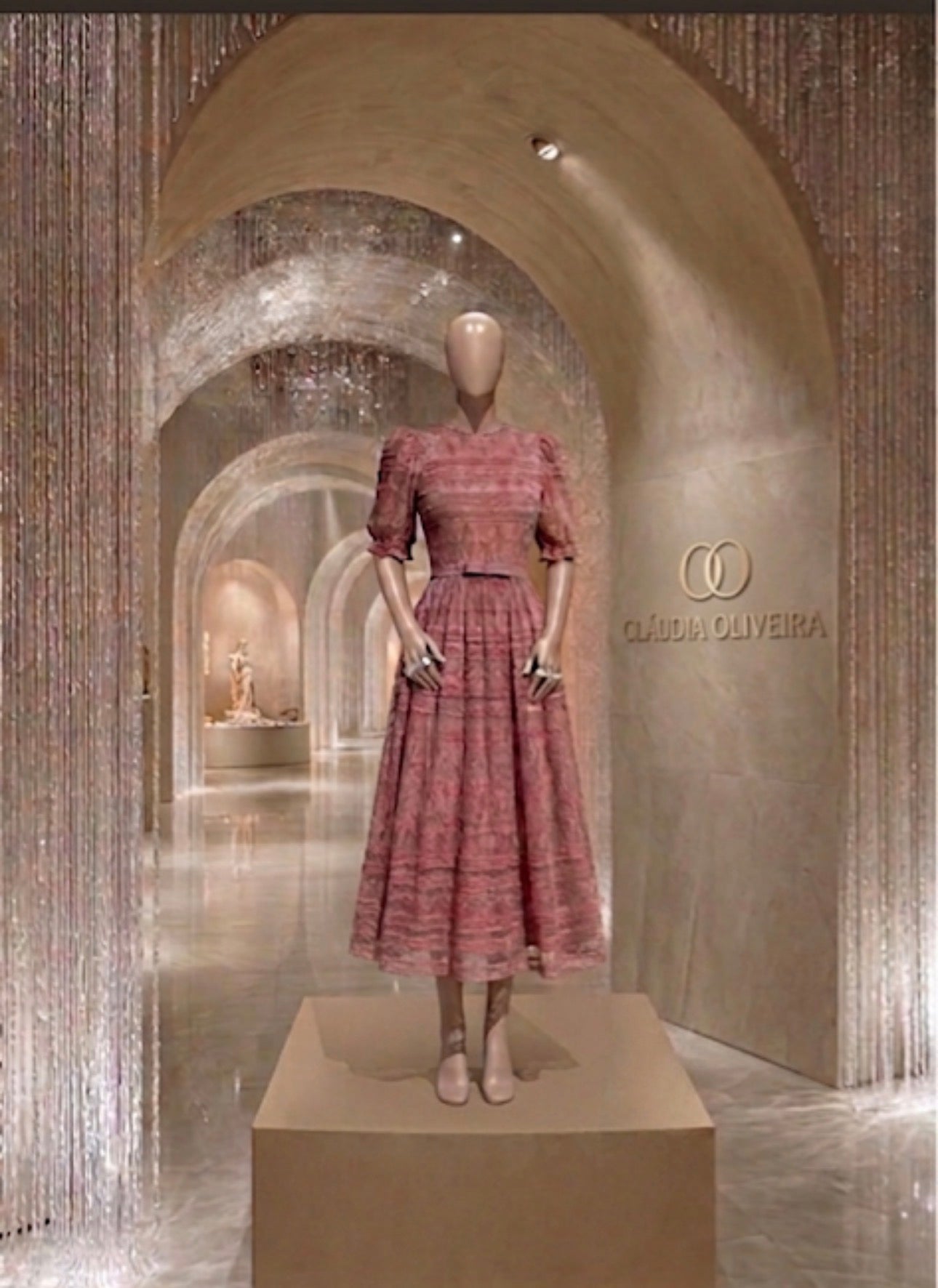 VESTIDO LUZIA FAZZOLLI TULE C CINTO LAÇO ROSE
