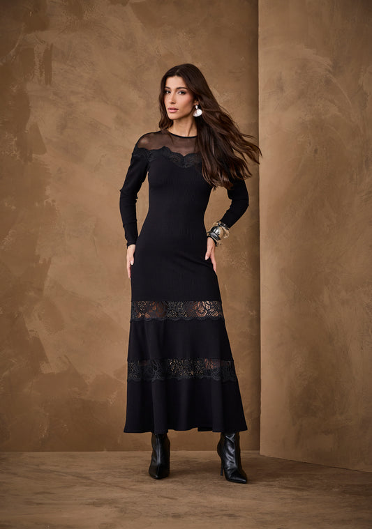 VESTIDO ARTSY MIDI KIARA PRETO