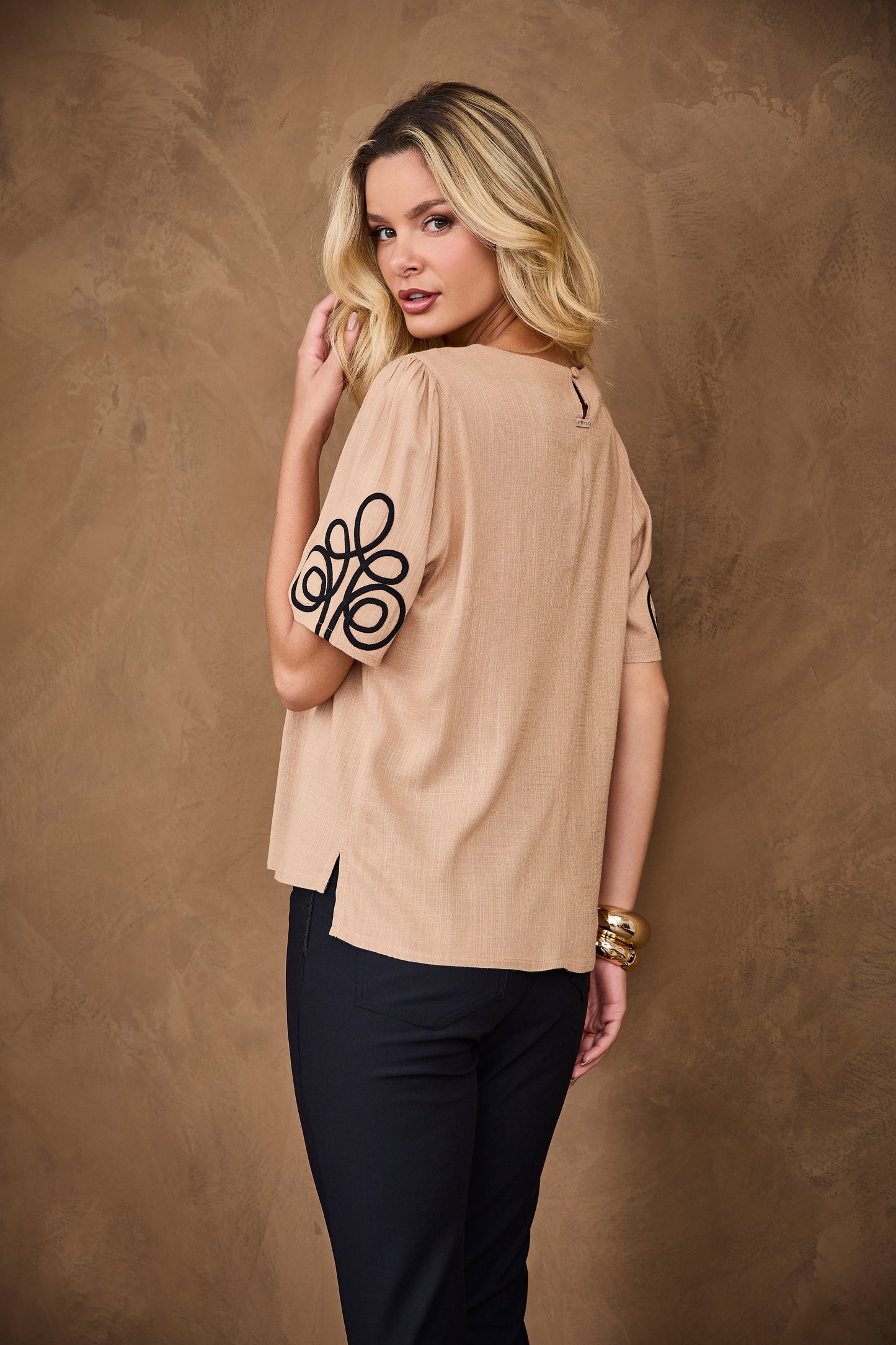 BLUSA ARTSY ANAISA BEGE