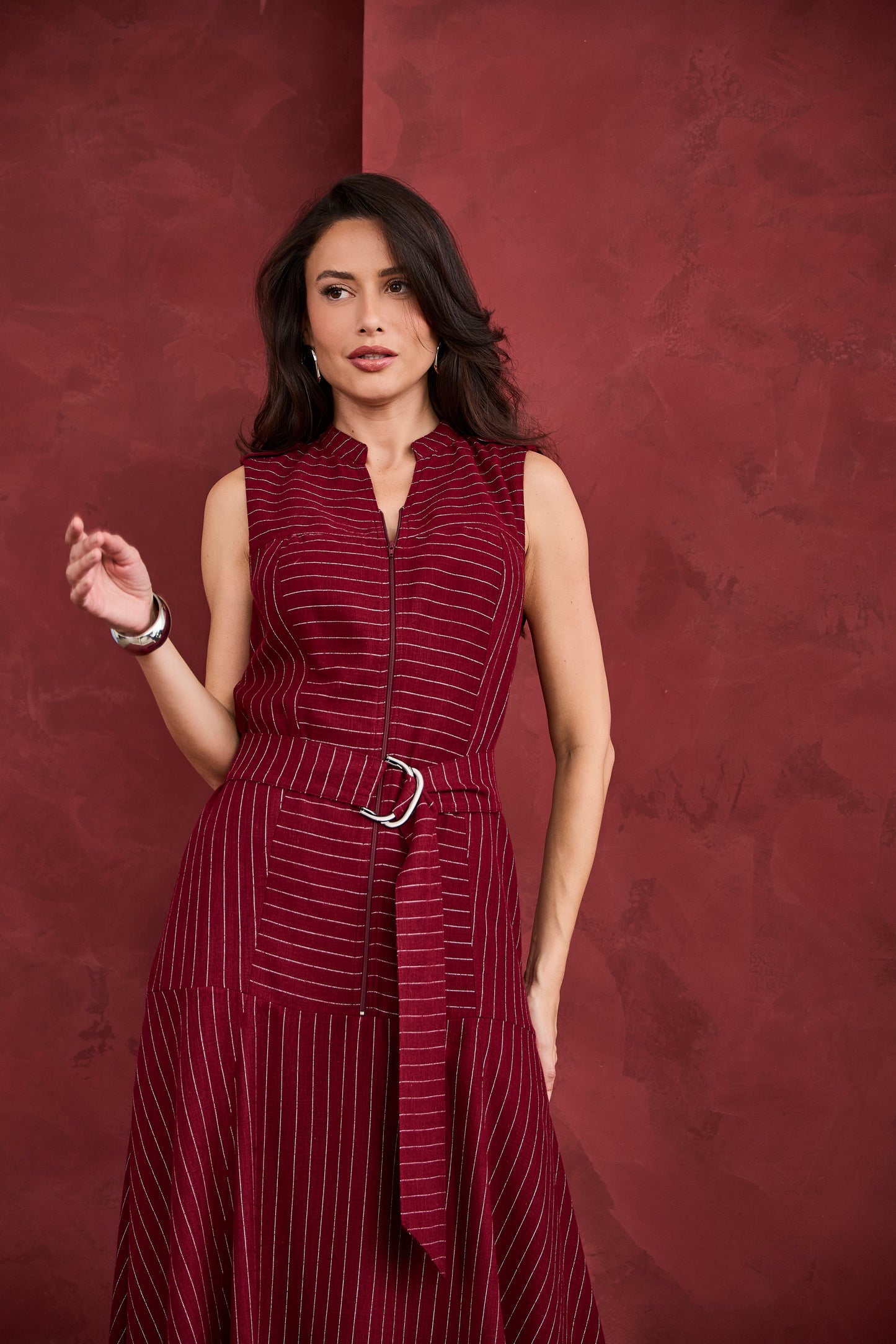 VESTIDO ARTSY LONGO ANITA MARSALA