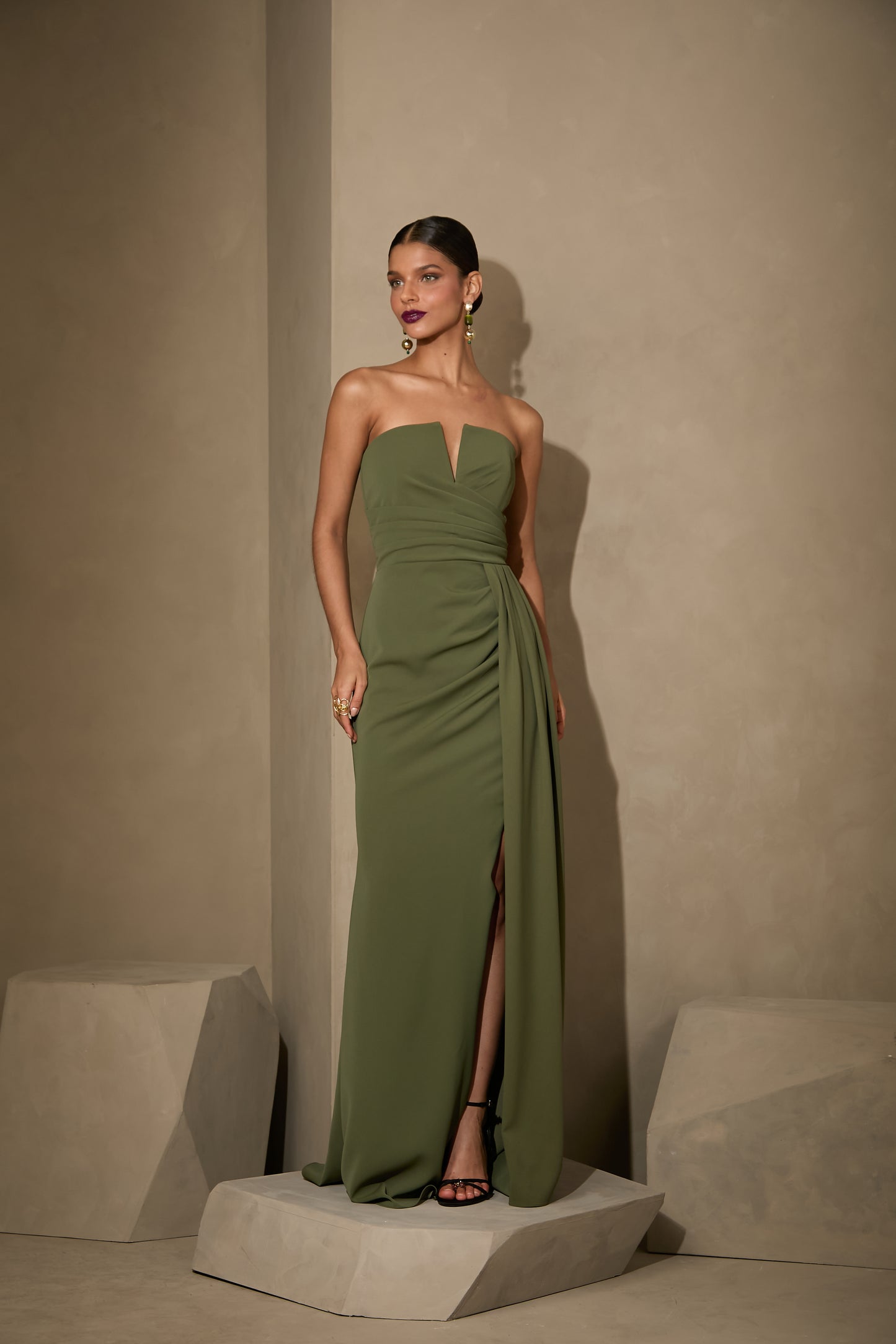 VESTIDO AMICCI ANGELICA VERDE OLIVA