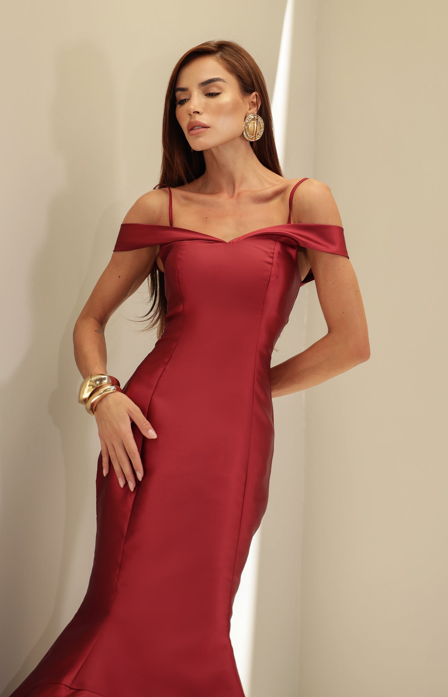 VESTIDO AMICCI LONGO NIQUEL MARSALA