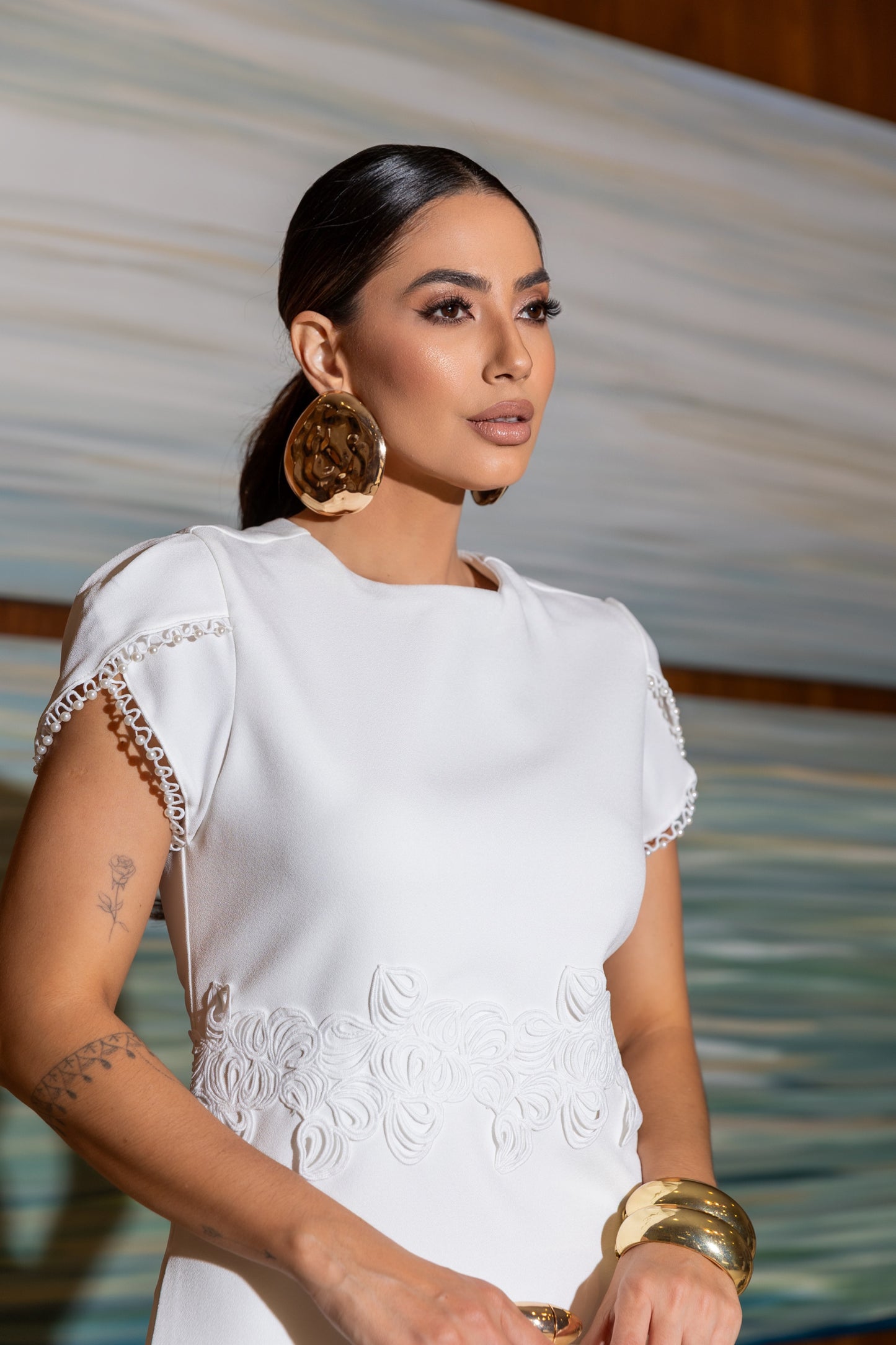 VESTIDO LUZIA FAZZOLLI CREPE C APLICAÇÃO OFF