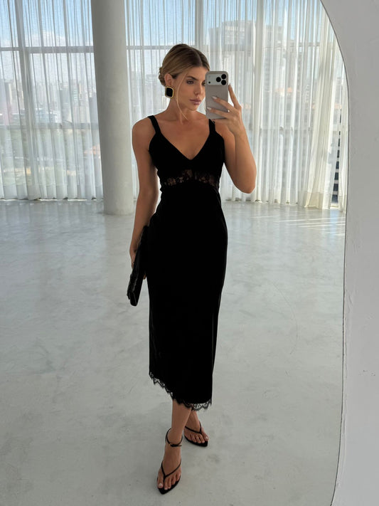 VESTIDO FINNA LISA PRETO