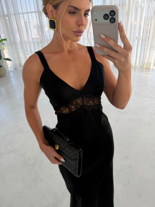 VESTIDO FINNA LISA PRETO