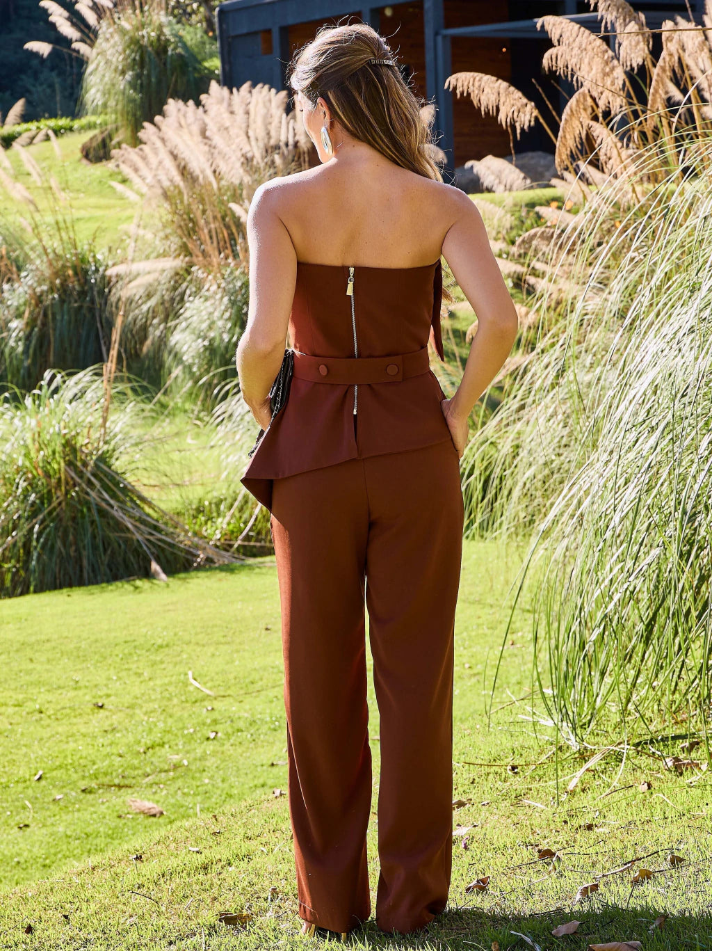 CONJUNTO LUZIA FAZZOLLI ALFAIATARIA TOP E CALÇA MARROM