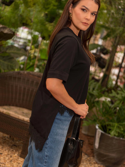 BLUSA LUZIA FAZZOLLI MALHA C RENDA CHANTILY PRETA