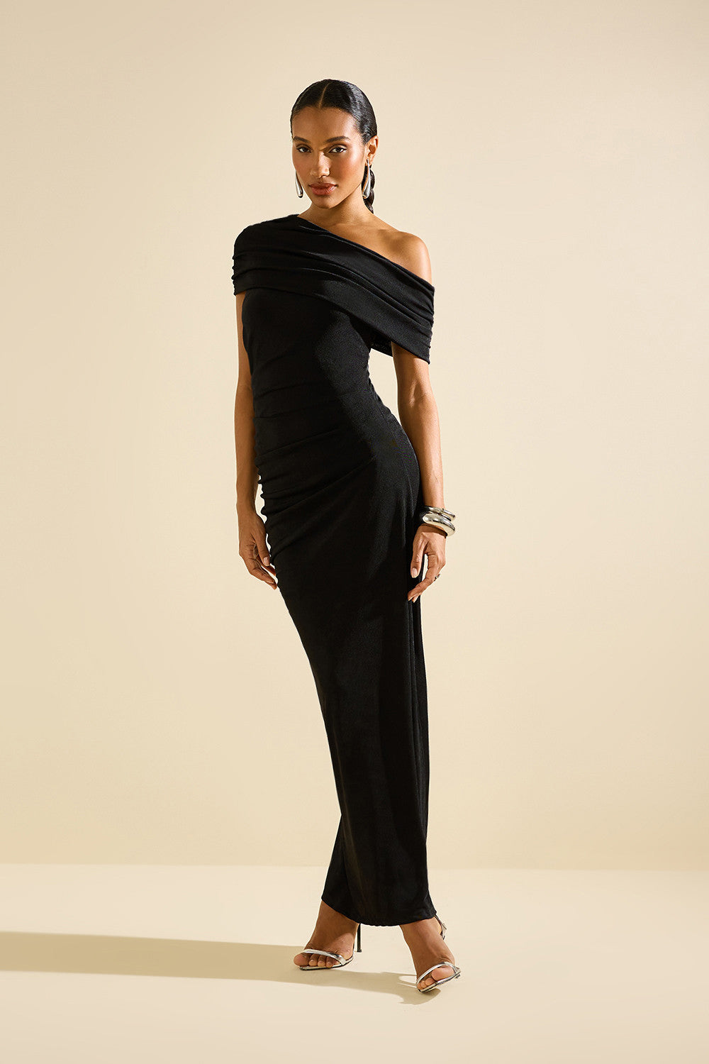 VESTIDO AVE RARA LONGO IRINA PRETO