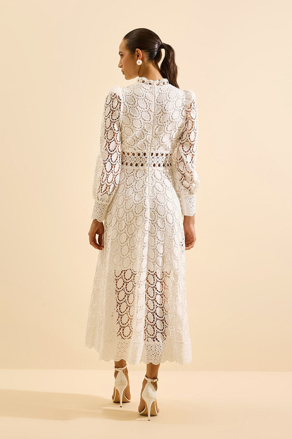 VESTIDO AVE RARA LOVELY LACE OFF WHITE